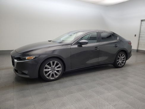 Used 2020 MAZDA MAZDA3 Sedan w/ Select Package image 2