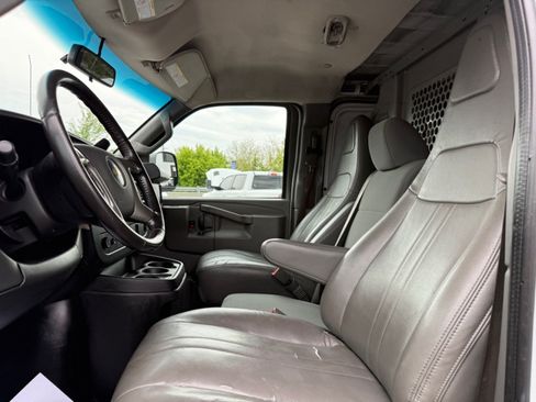 Used 2019 Chevrolet Express 2500 Extended w/ Driver Convenience Package RWD image 20