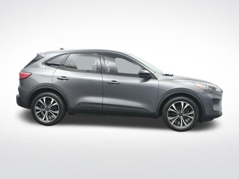 Used 2021 Ford Escape SE w/ SE Sport Appearance Package image 4