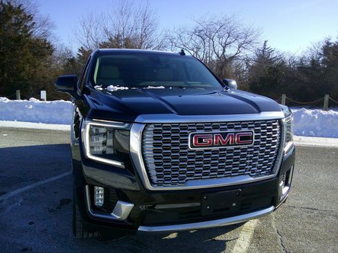 Used 2022 GMC Yukon Denali image 3