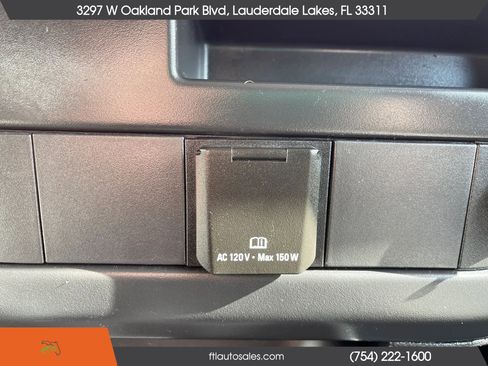 Used 2017 GMC Savana 3500 Extended Van 3D image 58