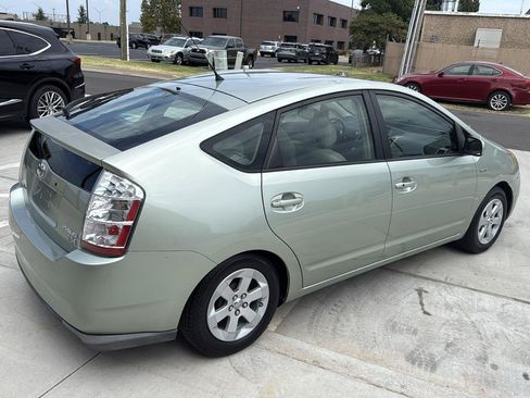 Used 2009 Toyota Prius w/ Pkg 6 FWD image 11