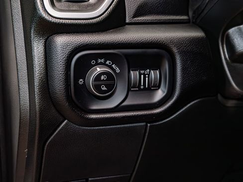 Used 2024 RAM 2500 Laramie w/ Night Edition image 21