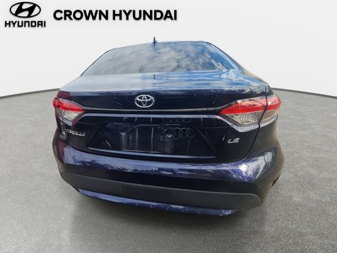Used 2022 Toyota Corolla LE image 6