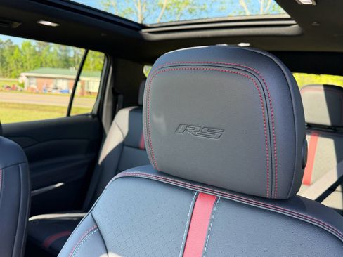 New 2026 Chevrolet Traverse RS FWD image 18