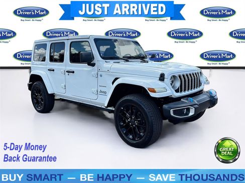 Used 2024 Jeep Wrangler Unlimited Sahara AWD/4WD image 1