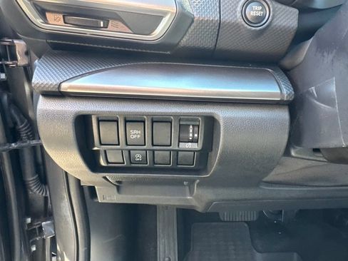 Used 2024 Subaru Forester Premium AWD/4WD image 19