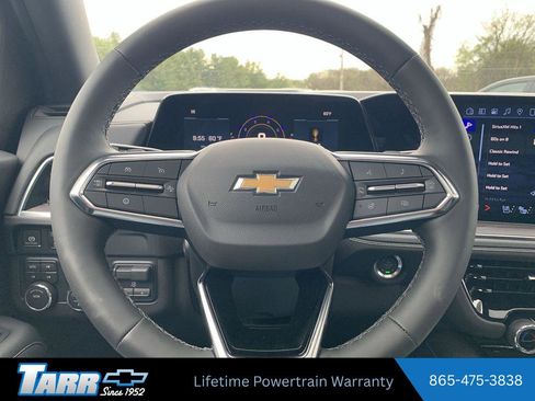 New 2026 Chevrolet Suburban Premier w/ Sun And Tow Package AWD/4WD image 11