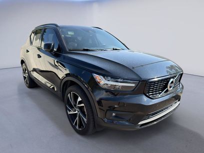 Used 2021 Volvo XC40 T5 R-Design