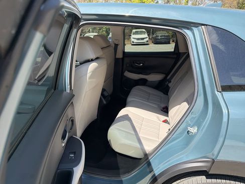 Used 2025 Honda HR-V EX-L image 16