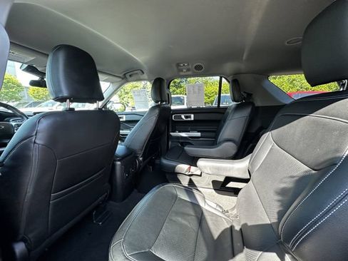 Certified 2023 Ford Explorer XLT AWD/4WD image 18