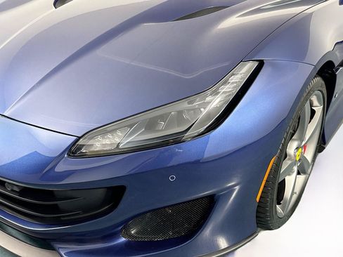 Used 2019 Ferrari Portofino RWD image 60