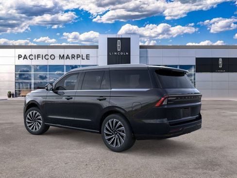 New 2026 Lincoln Navigator Black Label AWD/4WD image 4