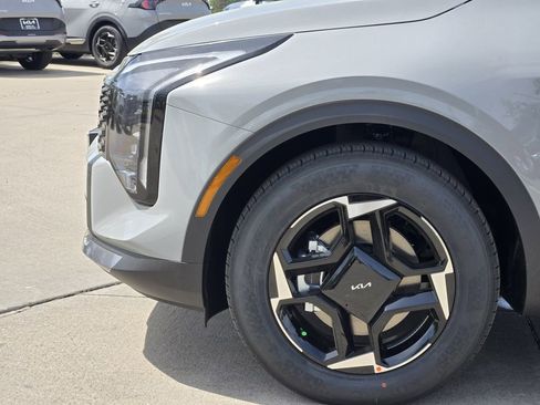 New 2026 Kia Sportage EX FWD image 5