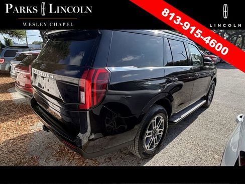 Used 2025 Ford Expedition Active RWD image 7