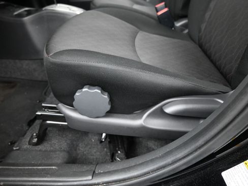 Used 2024 Mitsubishi Mirage image 11