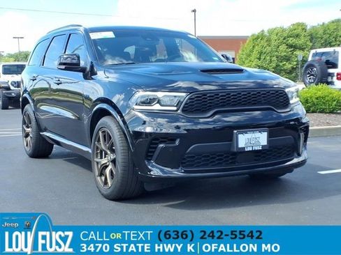 Used 2025 Dodge Durango R/T AWD/4WD image 1