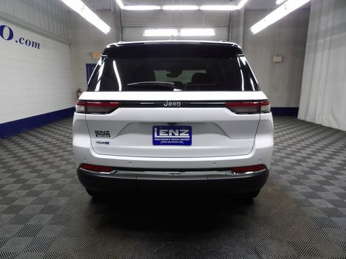 Used 2022 Jeep Grand Cherokee Limited 4xe AWD/4WD image 32