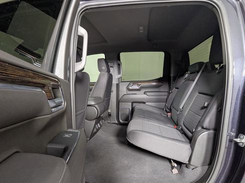 Used 2023 GMC Sierra 1500 Elevation image 21