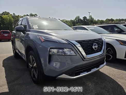 Used 2023 Nissan Rogue Platinum w/ Platinum Premium Package FWD image 5
