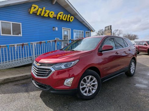 Used 2020 Chevrolet Equinox LT image 2
