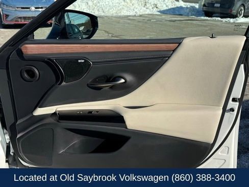 Used 2025 Lexus ES 350 Ultra Luxury image 39