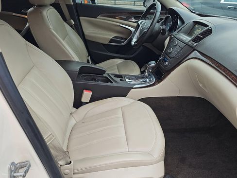 Used 2013 Buick Regal Premium image 8