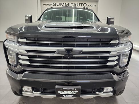 Used 2022 Chevrolet Silverado 3500 High Country image 24