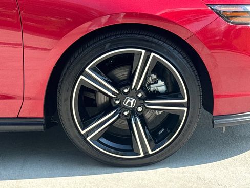 Used 2024 Honda Accord Sport image 11