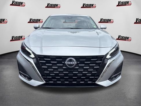 Certified 2025 Nissan Altima 2.5 SL FWD image 6