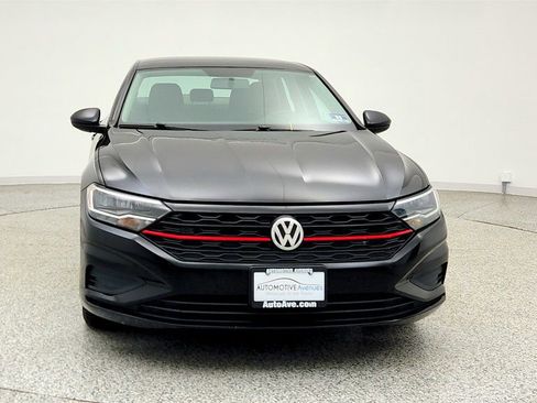 Used 2019 Volkswagen Jetta S w/ Driver Assistance Package FWD image 2