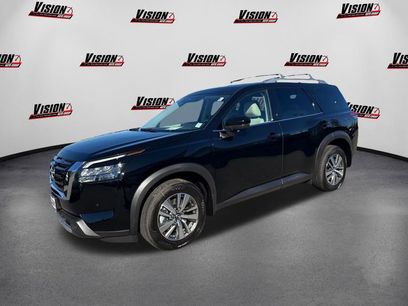 New 2025 Nissan Pathfinder SL