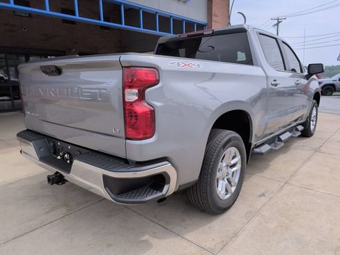 Used 2023 Chevrolet Silverado 1500 LT AWD/4WD image 8