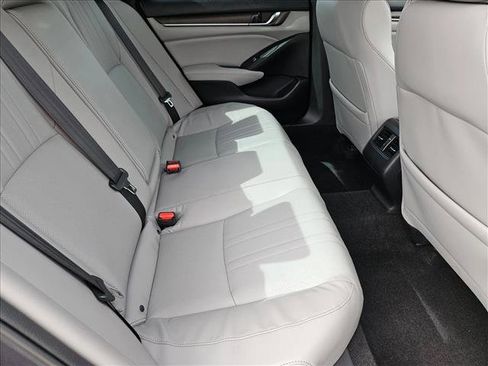 Used 2018 Honda Accord EX-L image 17
