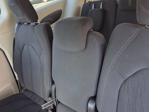 Used 2018 Chrysler Pacifica Touring Plus w/ Tire & Wheel Group image 20