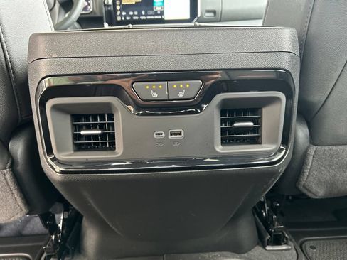 Used 2026 GMC Sierra 1500 AT4 w/ AT4 Premium Package AWD/4WD image 13
