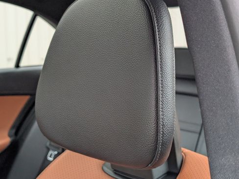 Used 2023 Mercedes-Benz C 300 4MATIC Sedan image 12