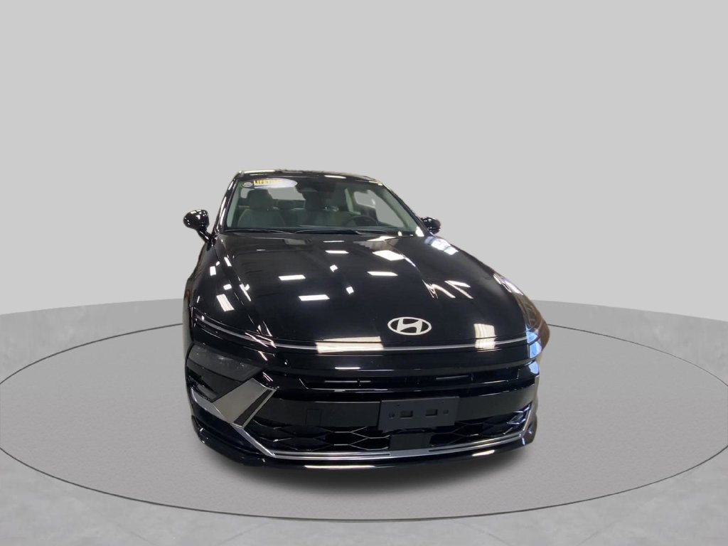 Used 2025 Hyundai Sonata SEL FWD image 3