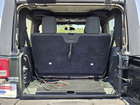 Used 2011 Jeep Wrangler Sport w/ Black Appearance Group AWD/4WD image 25