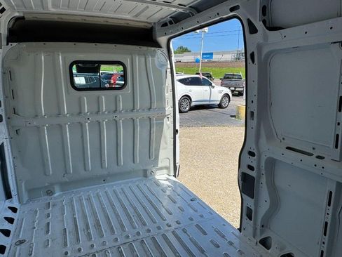Used 2025 RAM ProMaster 2500 w/ Convenience Group FWD image 13