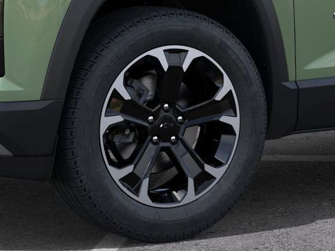 New 2026 Chevrolet Equinox LT w/ Convenience Package II FWD image 9