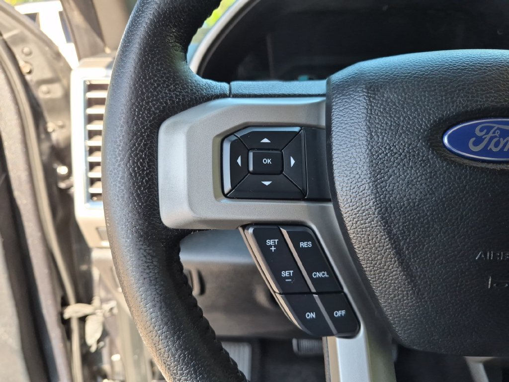 Used 2016 Ford F150 Lariat w/ Equipment Group 502A Luxury AWD/4WD image 21