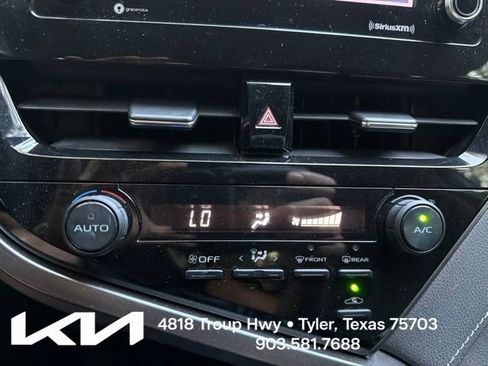 Used 2021 Toyota Camry SE FWD image 18