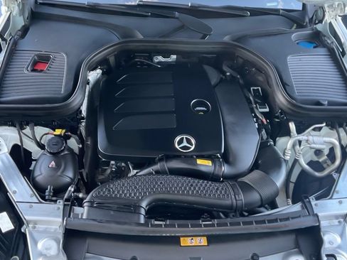 Used 2022 Mercedes-Benz GLC 300 4MATIC image 26