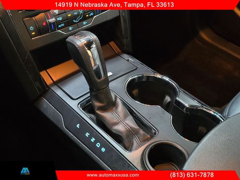 Used 2016 Ford Explorer XLT w/ Equipment Group 202A FWD image 19