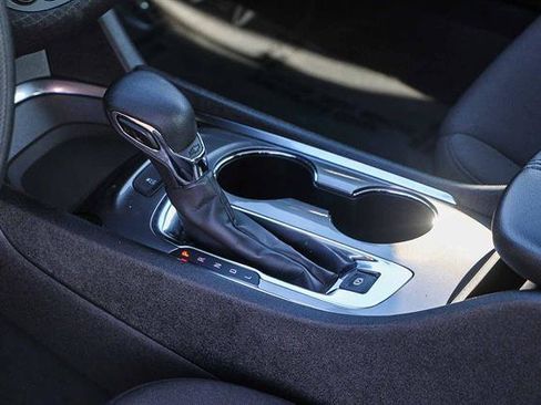 Used 2024 Chevrolet Malibu LT image 21