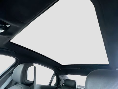 New 2025 BMW i7 xDrive60 image 14