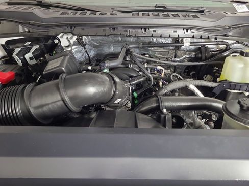 Used 2025 Ford F250 XL w/ FX4 Off-Road Package image 24