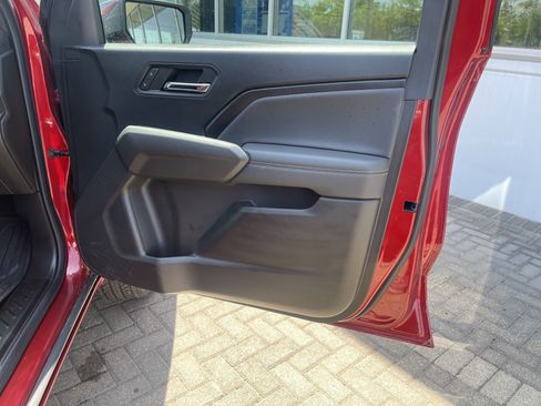 Used 2023 Chevrolet Colorado LT w/ LT Convenience Package II image 34