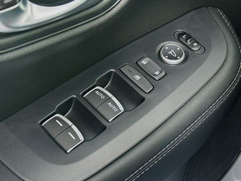 New 2027 Honda HR-V EX-L image 17
